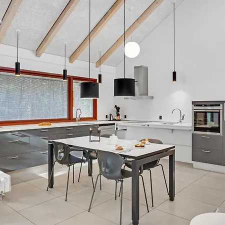 2 Bedroom Stunning In Grenå