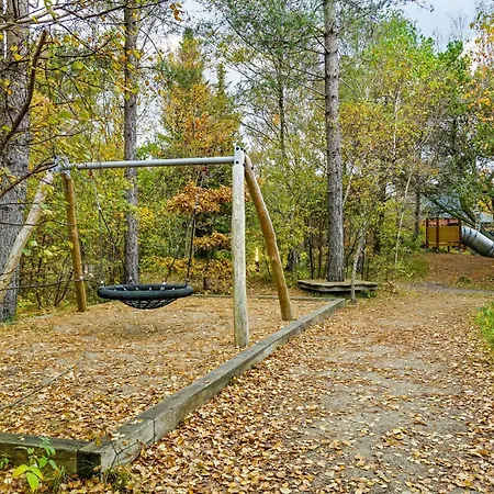 2 Bedroom Stunning In *